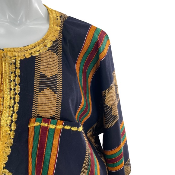 African Inspired Tunic w/ Sides Pocket with Heavy Embroidery - Picture 6 of 10